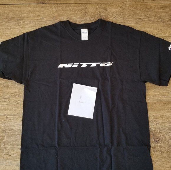 Brand new Mens T-shirts, 16 total - Picture 13 of 17